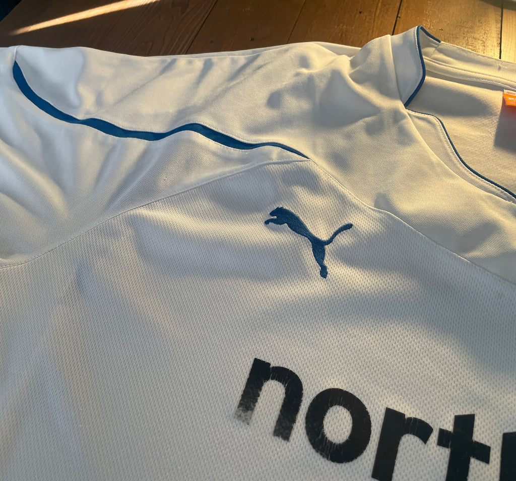 Newcastle United 2010/11 third jersey
